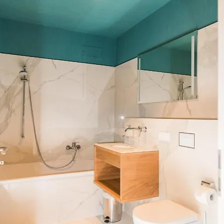 Apartmenthaus Am Dom Junior Mit Parkplatz Zwickau