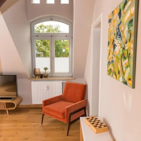 Apartmenthaus Am Dom Junior Mit Parkplatz * Zwickau