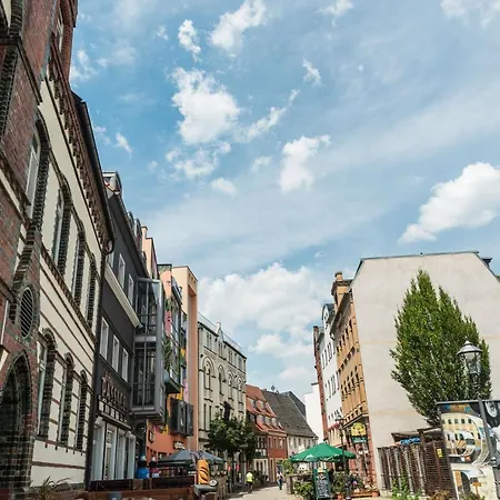 Apartmenthaus Am Dom Junior Mit Parkplatz * Zwickau