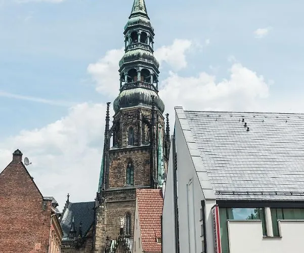 Apartmenthaus Am Dom Junior Mit Parkplatz Apartmán *